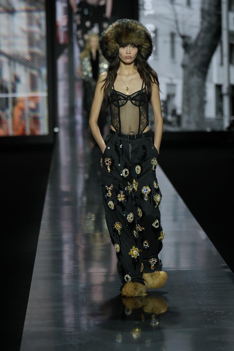 Rocker Victoria De Angelis spins a DJ set as Dolce & Gabbana's Milan show spills onto the streets | iNFOnews.ca