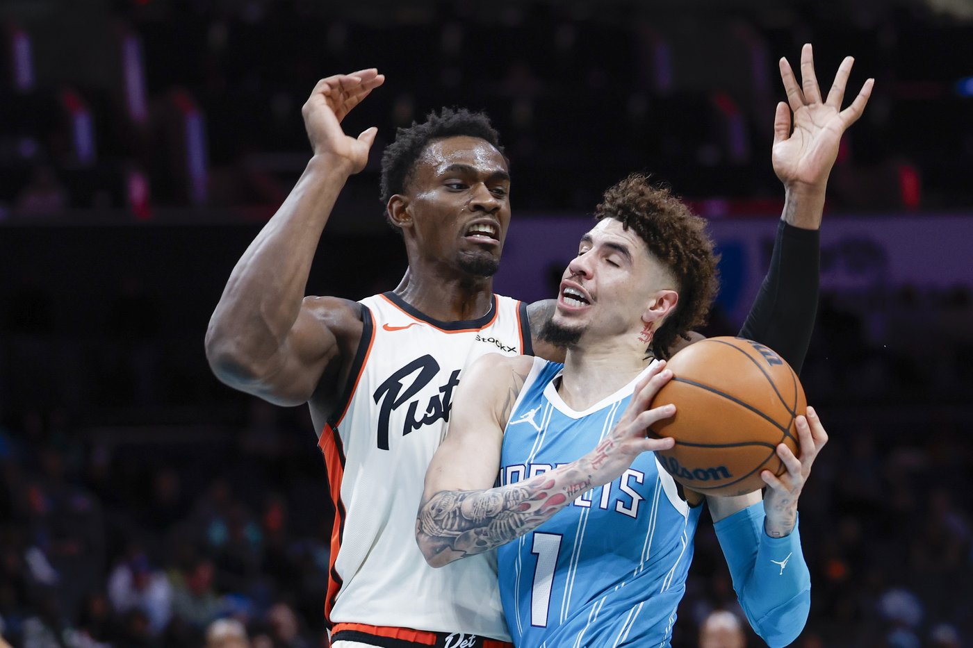 Charlotte's LaMelo Ball turns heads as he arrives to game in Scooby-Doo's 'The Mystery Machine' | iNFOnews.ca Charlotte's LaMelo Ball turns heads as he arrives to game in Scooby-Doo's 'The Mystery Machine' | iNFOnews.ca