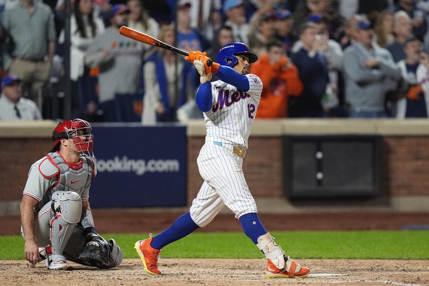 Francisco Lindor's grand slam sends Mets into NLCS with 4-1 win over Phillies in Game 4 of NLDS | iNFOnews.ca