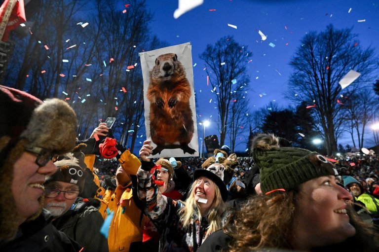 Punxsutawney Phil prepares to issue his Groundhog Day weather verdict from Gobbler's Knob | iNFOnews.ca
