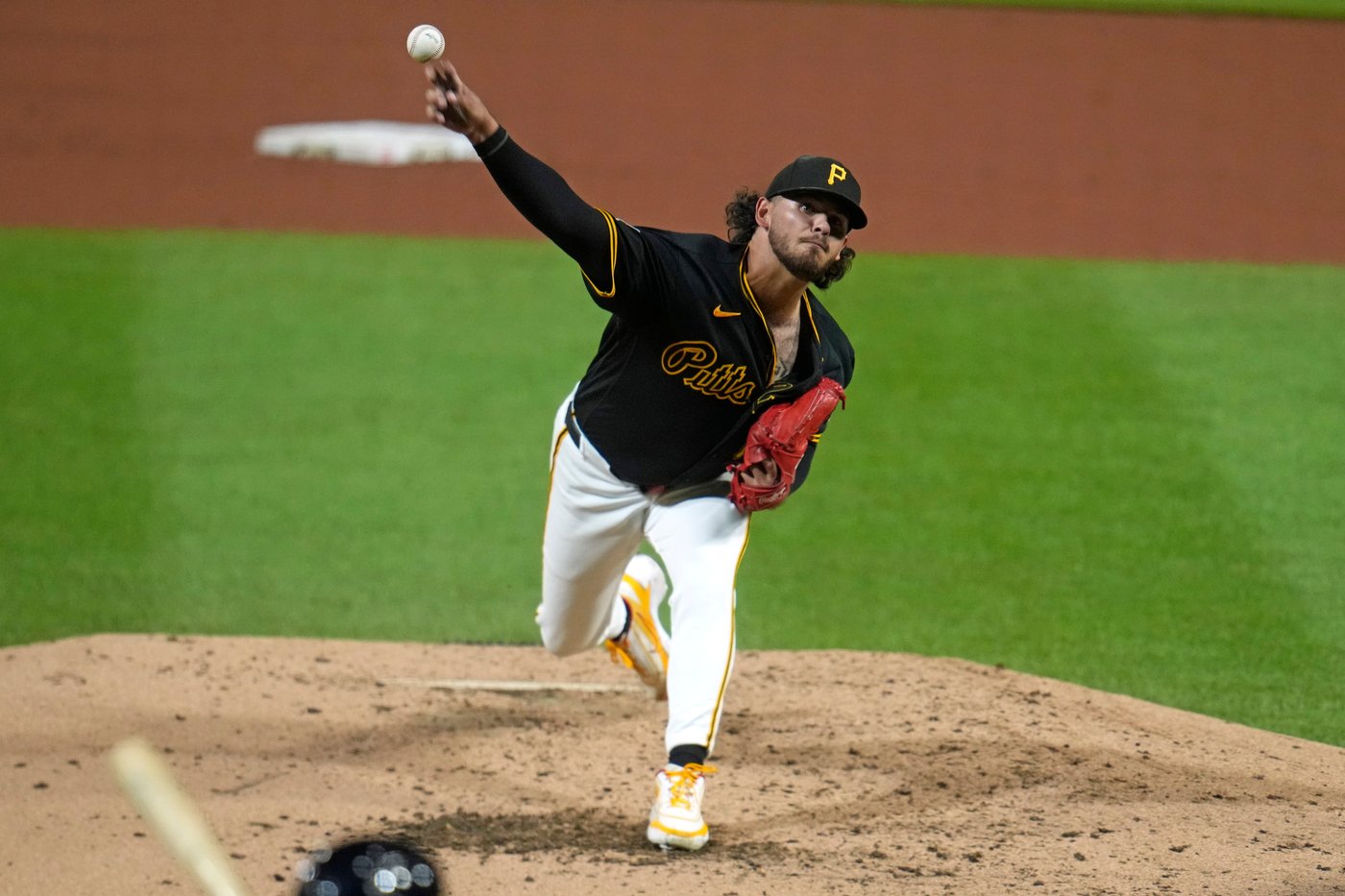 Jones takes perfect game into the 6th, Pirates top Cardinals 2-0 for 5th straight win | iNFOnews.ca Jones takes perfect game into the 6th, Pirates top Cardinals 2-0 for 5th straight win | iNFOnews.ca