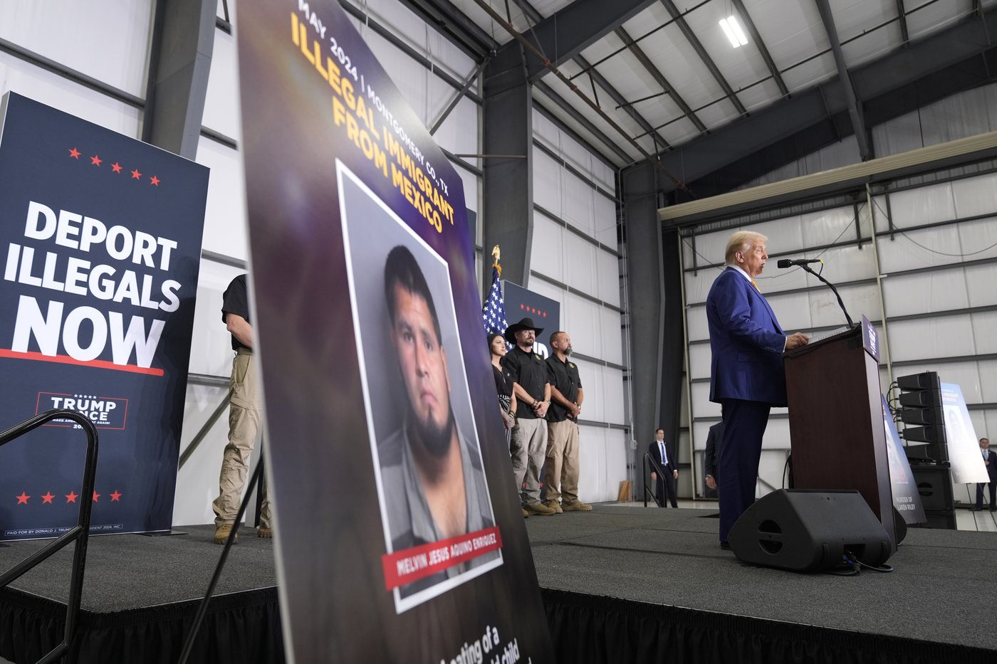 The Latest: Trump sits down with Joe Rogan, Harris rallies with Beyoncé | iNFOnews.ca