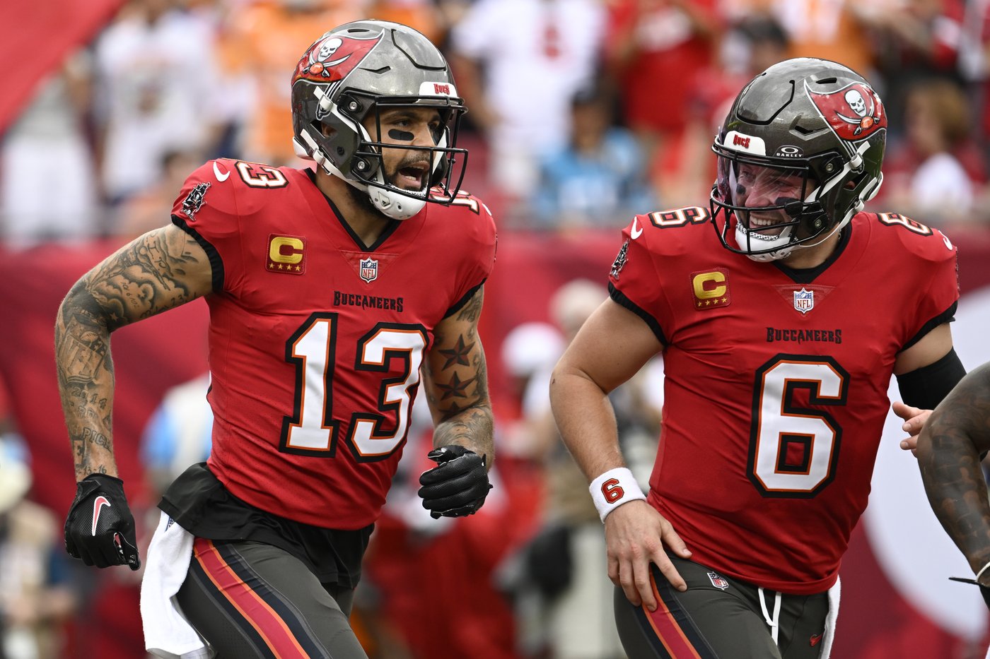 Mayfield throws 5 TD passes and Bucs keep playoff, NFC South hopes alive with 48-14 rout of Panthers | iNFOnews.ca Mayfield throws 5 TD passes and Bucs keep playoff, NFC South hopes alive with 48-14 rout of Panthers | iNFOnews.ca