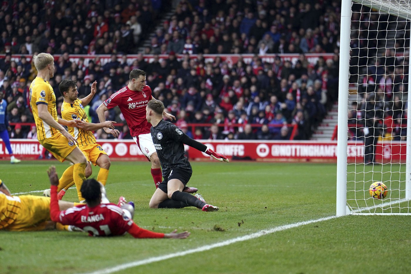 Brighton signs one striker and loans out another after its worst ever Premier League defeat | iNFOnews.ca