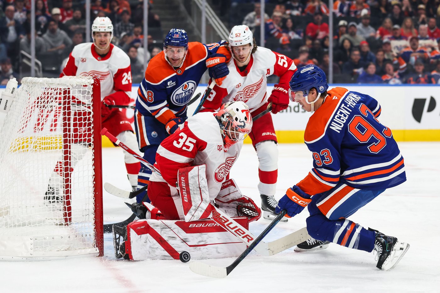Red Wings' Postava impresses in first NHL start and 4-3 win over Oilers | iNFOnews.ca