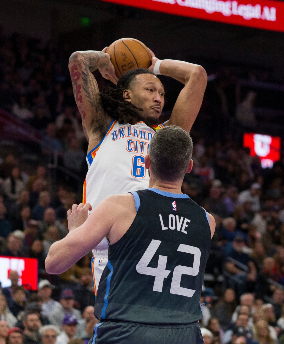 Thunder improve to 23-1 with 15th straight victory, routing Jazz 131-101 | iNFOnews.ca