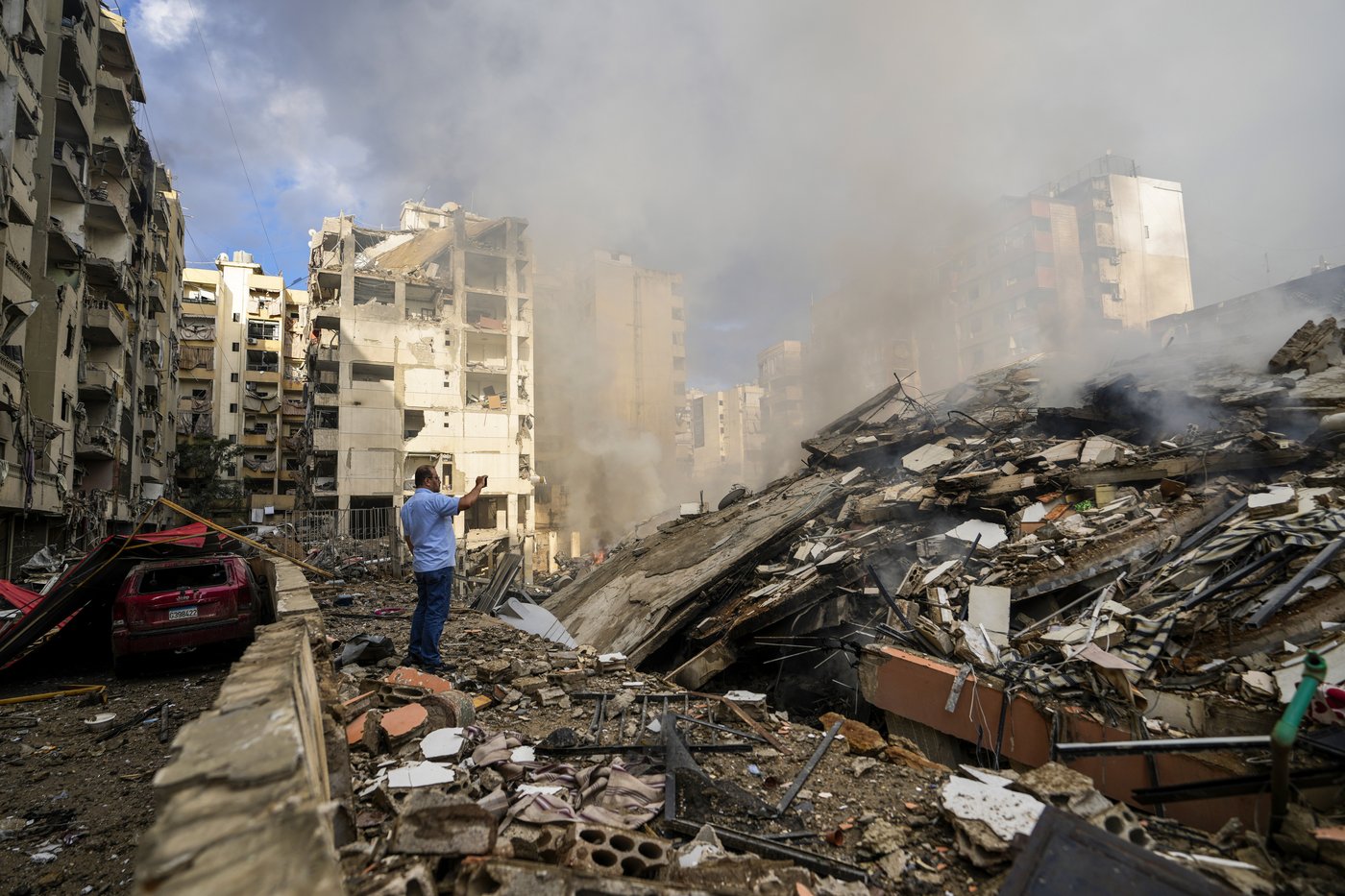 Iran fires at least 180 missiles into Israel as regionwide conflict grows | iNFOnews.ca
