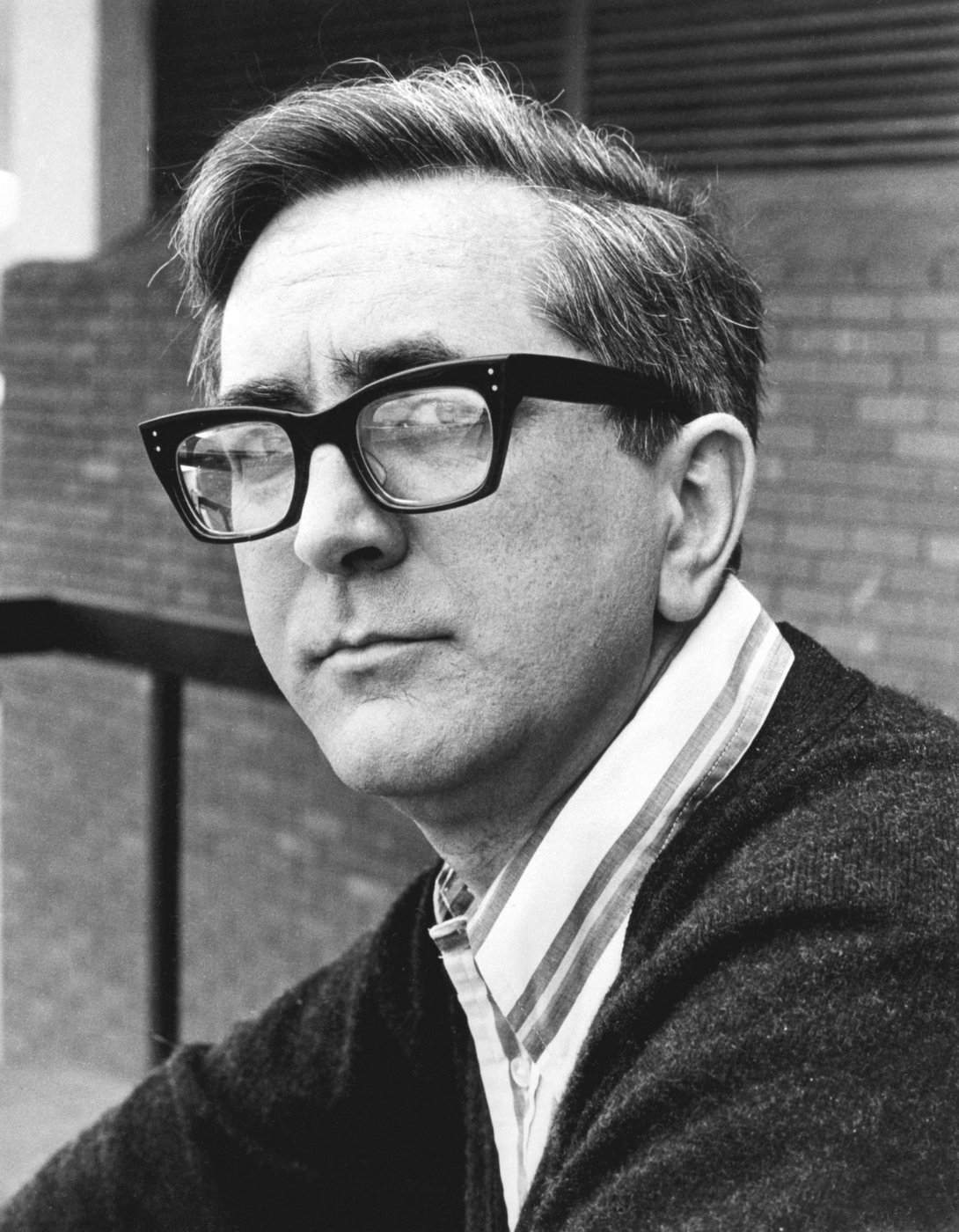 Len Deighton, author of bestselling spy thrillers, dead at 97 | iNFOnews.ca