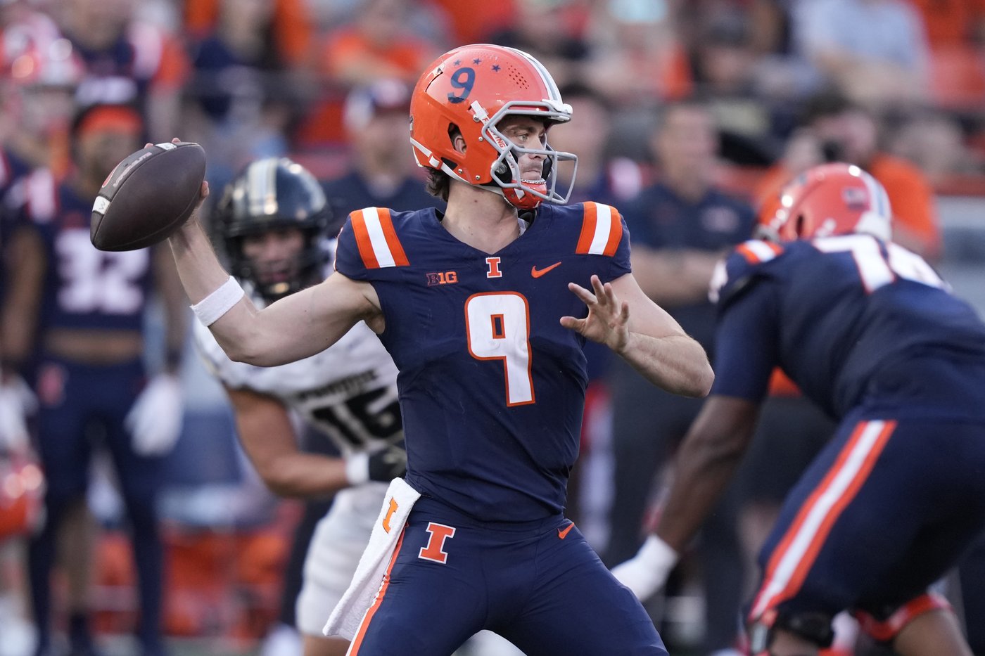 No. 22 Illinois eyes 1st ranked-vs-ranked win at home since 1991 against No. 24 Michigan | iNFOnews.ca No. 22 Illinois eyes 1st ranked-vs-ranked win at home since 1991 against No. 24 Michigan | iNFOnews.ca