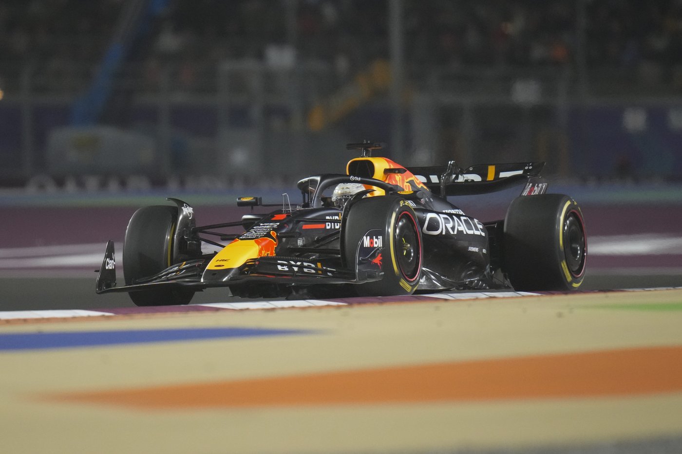 Max Verstappen wins action-packed Qatar Grand Prix after Lando Norris penalized | iNFOnews.ca