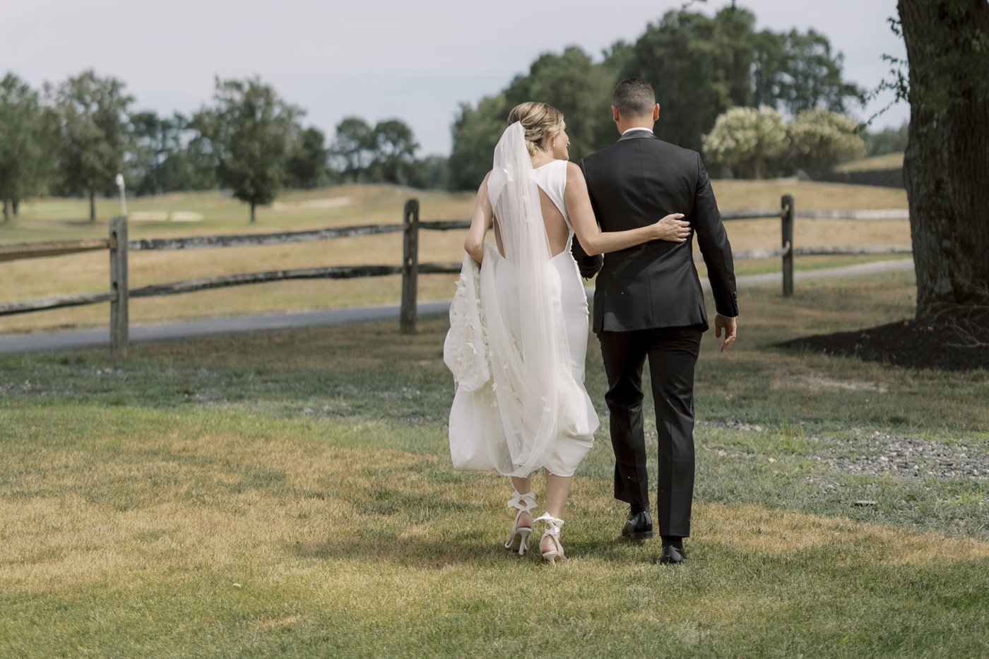 Late photographers. Surly photographers. Here's how to make sure wedding memories are made | iNFOnews.ca Late photographers. Surly photographers. Here's how to make sure wedding memories are made | iNFOnews.ca