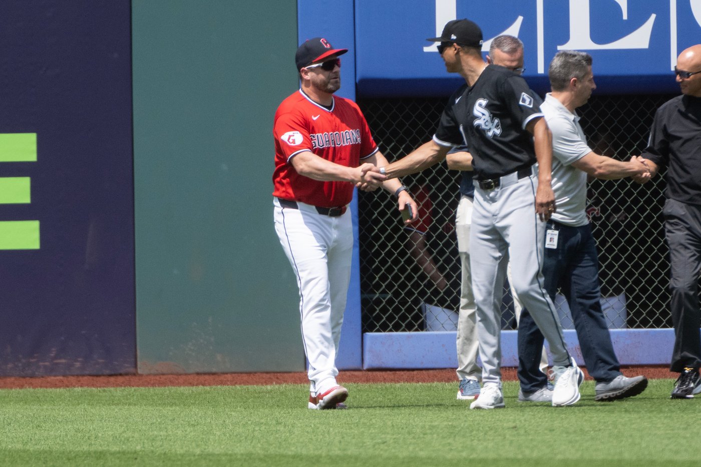 Colson Montgomery homers as White Sox outlast Guardians 7-6 to split AL Central showdown series | iNFOnews.ca Colson Montgomery homers as White Sox outlast Guardians 7-6 to split AL Central showdown series | iNFOnews.ca