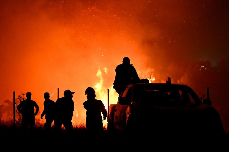 Hundreds of firefighters battle a wildfire in Portugal, while Greek authorities warn of toxic smoke | iNFOnews.ca