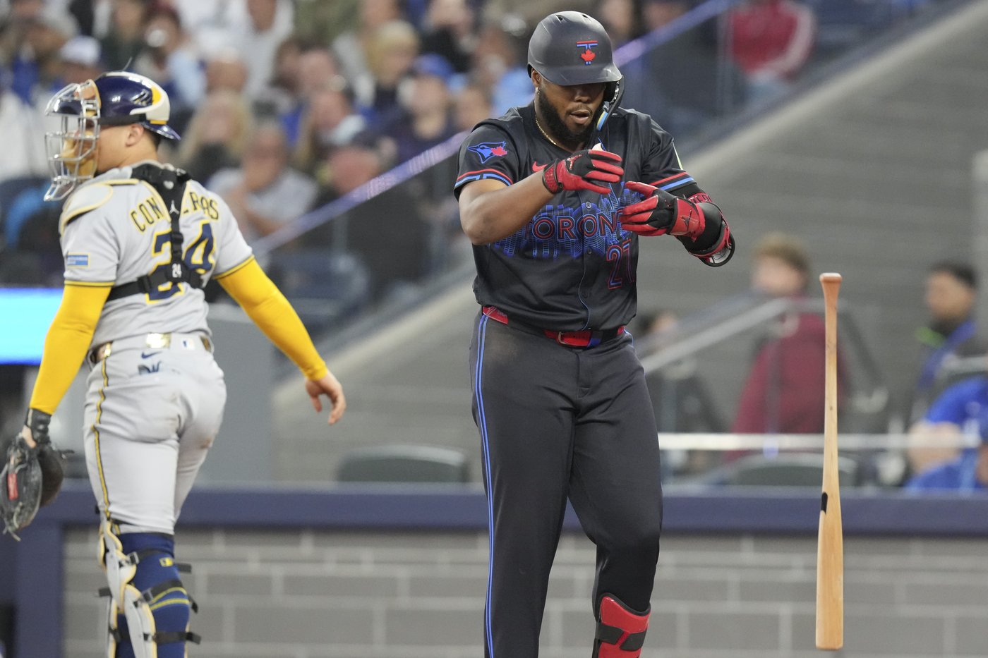 Monasterio, Peralta lead Brewers past Blue Jays 7-2; Varsho leaves game early | iNFOnews.ca