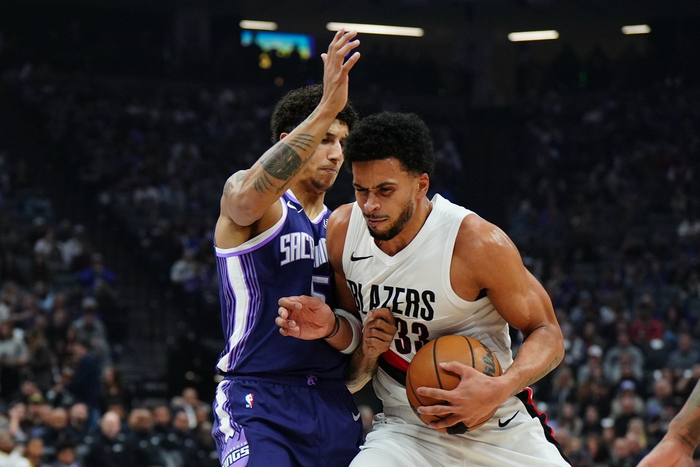 Trail Blazers beats Kings 98-93 to sweep home-and-home series | iNFOnews.ca Trail Blazers beats Kings 98-93 to sweep home-and-home series | iNFOnews.ca