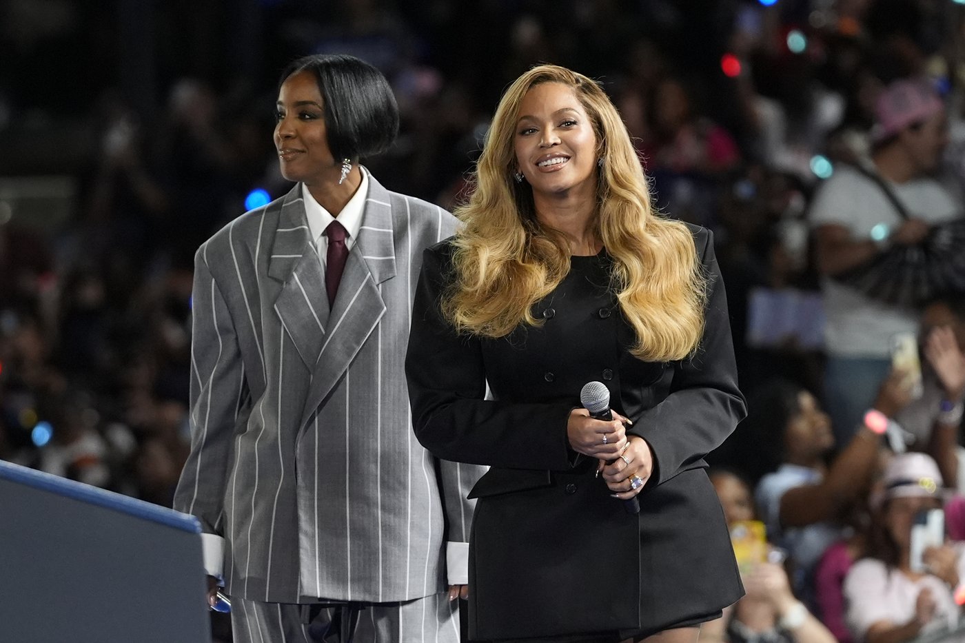 Beyoncé endorses Kamala Harris in joyful speech at Houston rally: 'I'm here as a mother' | iNFOnews.ca
