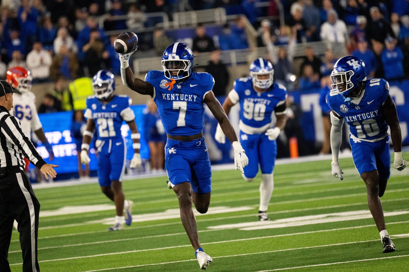 Florida turnovers spark Kentucky victory | iNFOnews.ca Florida turnovers spark Kentucky victory | iNFOnews.ca
