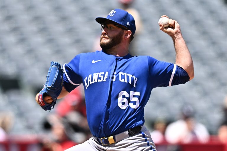 Noah Cameron dazzles with a 1-hitter as the Royals shut out the Angels 3-0 | iNFOnews.ca