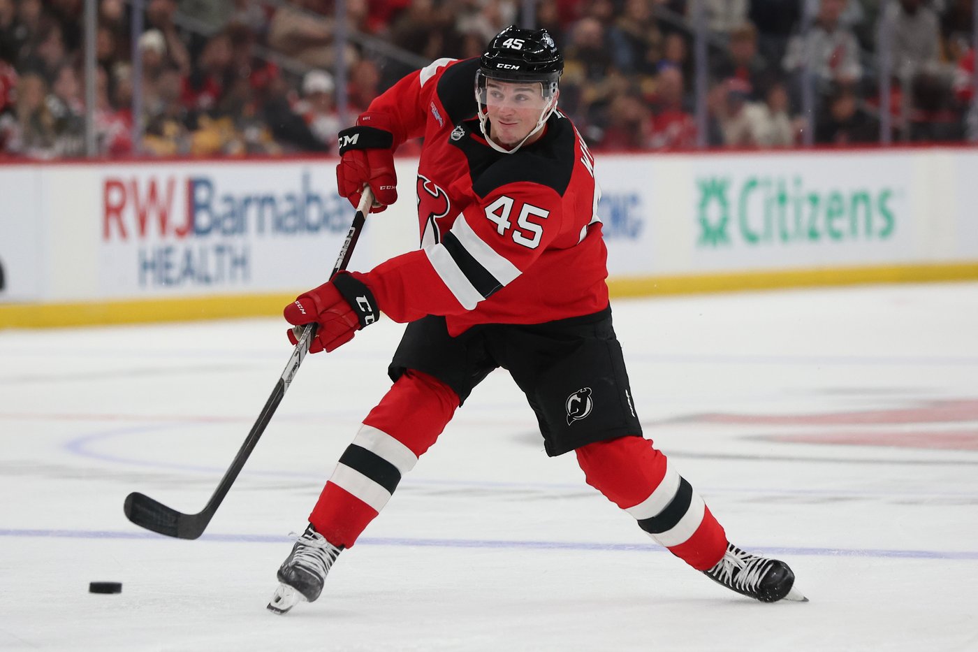Devils beat the Penguins 2-1 in a shootout to take over 1st place in the Metropolitan Division | iNFOnews.ca