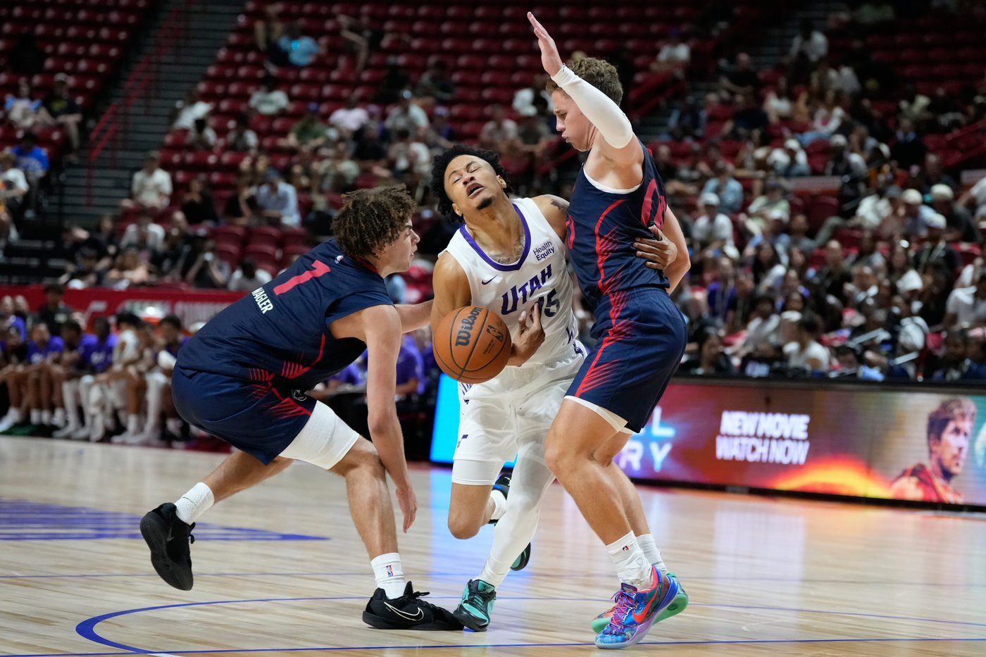 Jazz guard Trey Alexander stretchered off with bruised rib in NBA Summer League game | iNFOnews.ca Jazz guard Trey Alexander stretchered off with bruised rib in NBA Summer League game | iNFOnews.ca