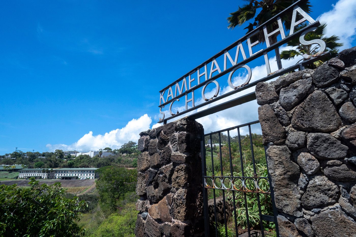 Federal lawsuit challenges private school that gives preference to Native Hawaiians | iNFOnews.ca Federal lawsuit challenges private school that gives preference to Native Hawaiians | iNFOnews.ca