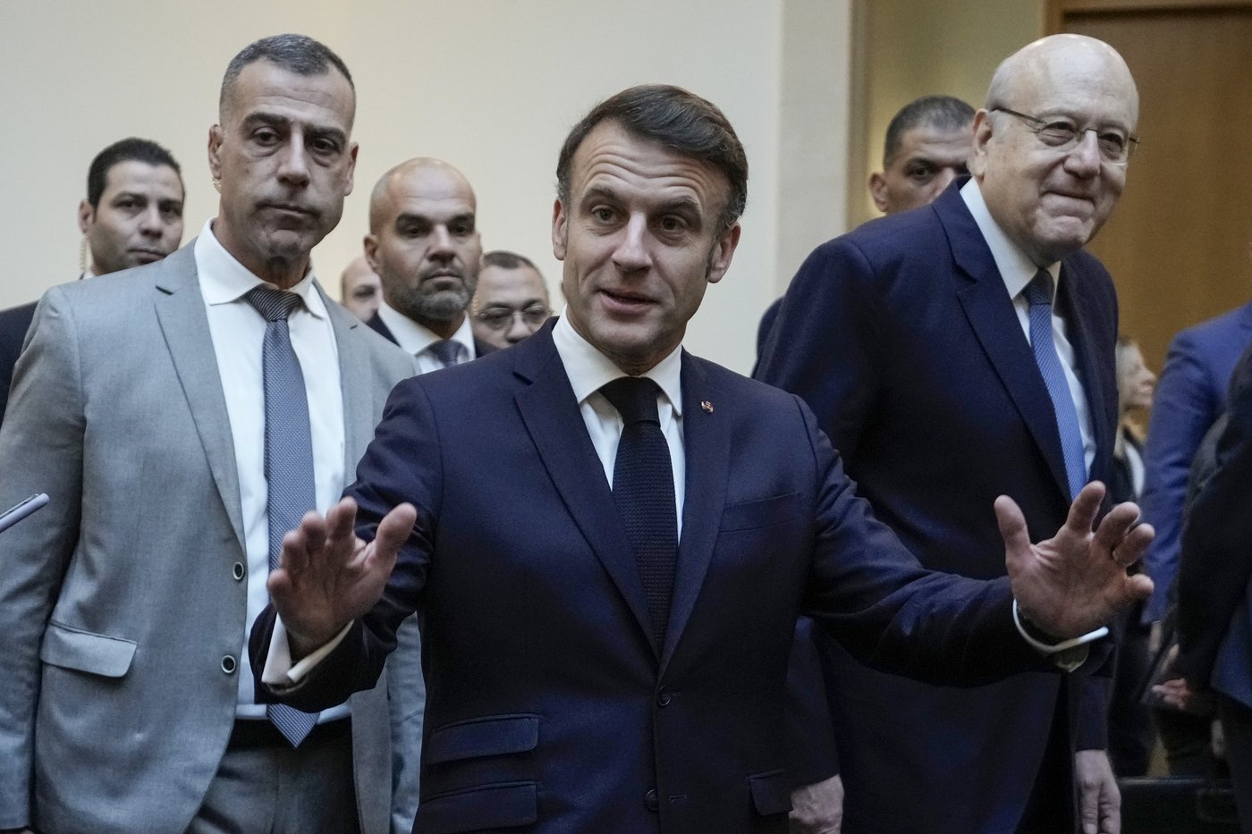 France's Macron expresses support for new leadership in Lebanon as it recovers from crisis | iNFOnews.ca France's Macron expresses support for new leadership in Lebanon as it recovers from crisis | iNFOnews.ca