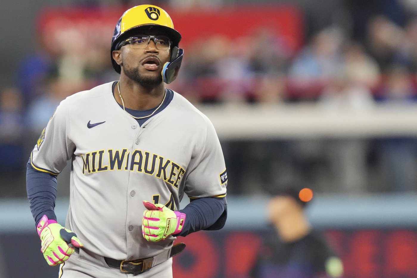 Monasterio, Peralta lead Brewers past Blue Jays 7-2; Varsho leaves game early | iNFOnews.ca