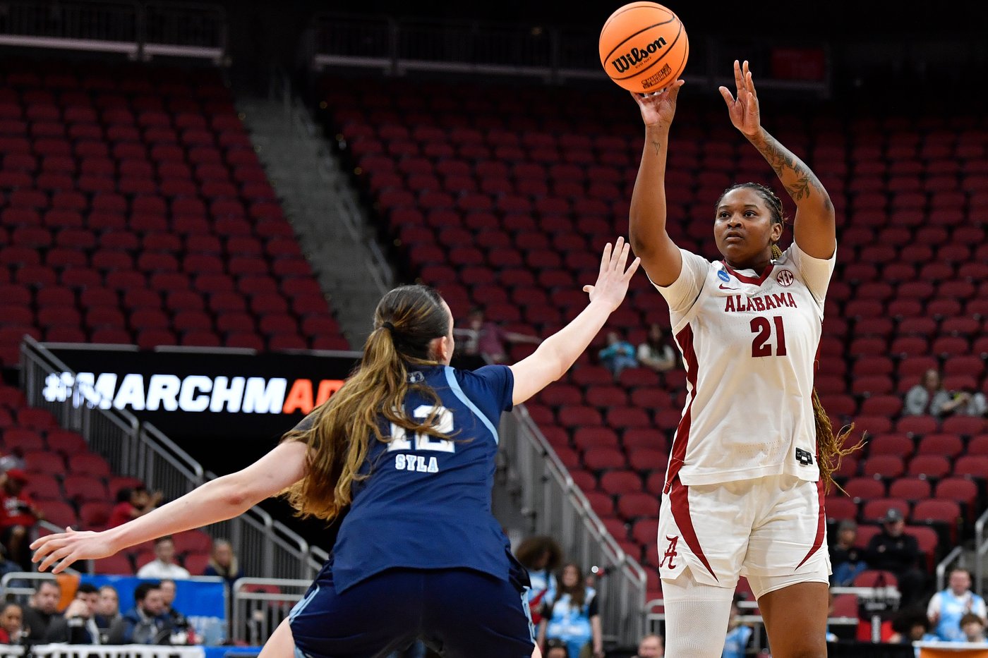Timmons, Cody lead Alabama past Rhode Island 68-55 for NCAA Tournament win in 1st round | iNFOnews.ca Timmons, Cody lead Alabama past Rhode Island 68-55 for NCAA Tournament win in 1st round | iNFOnews.ca