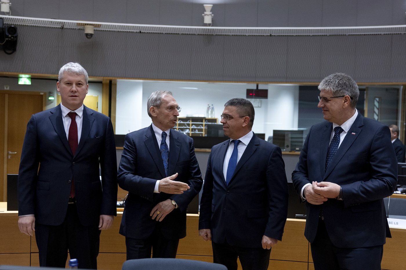 EU countries double down on a halt to Syrian asylum claims but will not yet send people back | iNFOnews.ca EU countries double down on a halt to Syrian asylum claims but will not yet send people back | iNFOnews.ca