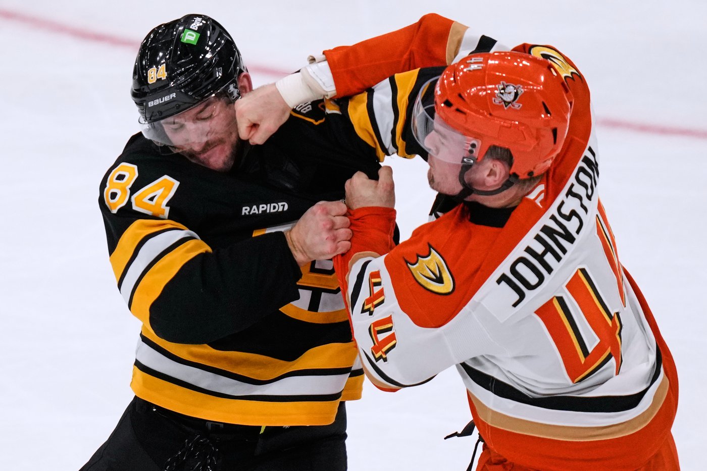 Troy Terry snaps a third-period tie as the Ducks top the Bruins for a 7-5 win | iNFOnews.ca