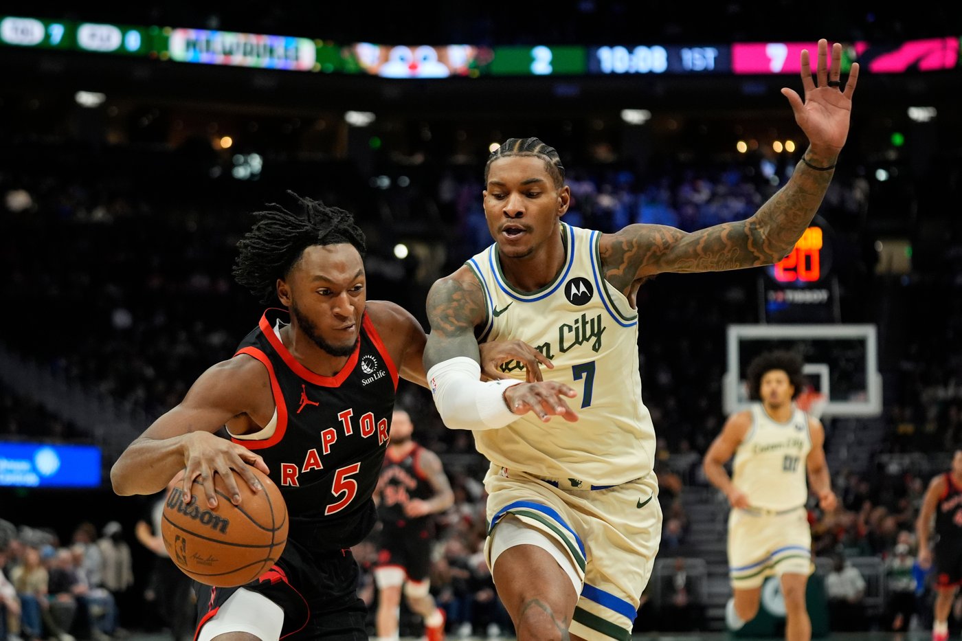 Ingram and Barnes lead the way as Raptors beat slumping Bucks 111-105 | iNFOnews.ca