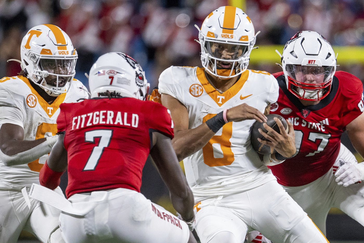 Tennessee's Iamaleava, Oklahoma's Arnold to meet in battle of top 2023 QB recruits | iNFOnews.ca Tennessee's Iamaleava, Oklahoma's Arnold to meet in battle of top 2023 QB recruits | iNFOnews.ca