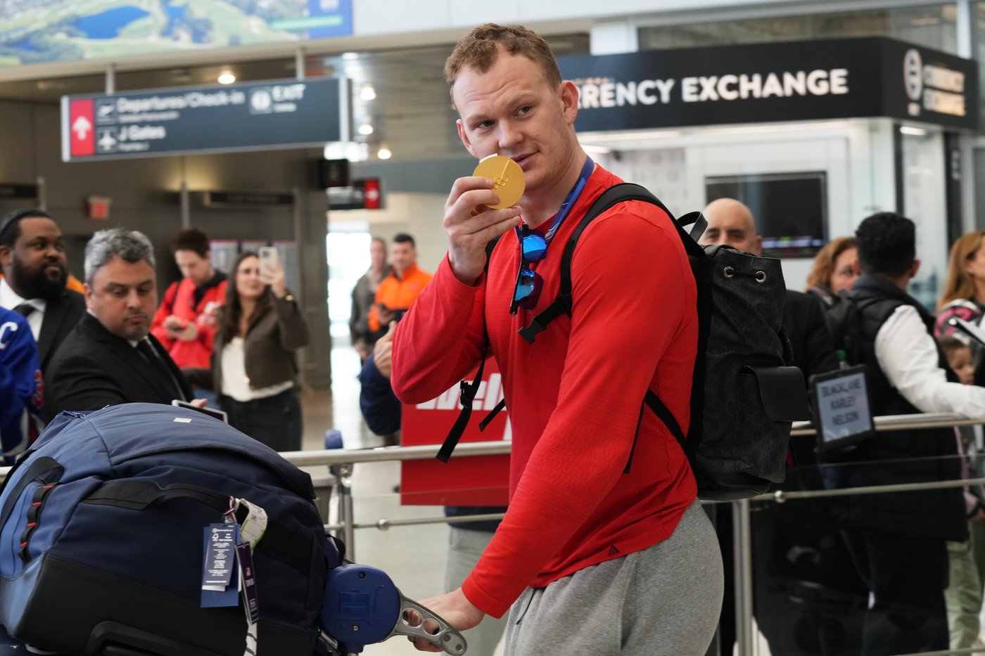 Sens captain Brady Tkachuk unhappy with White House AI video that insulted Canadians | iNFOnews.ca