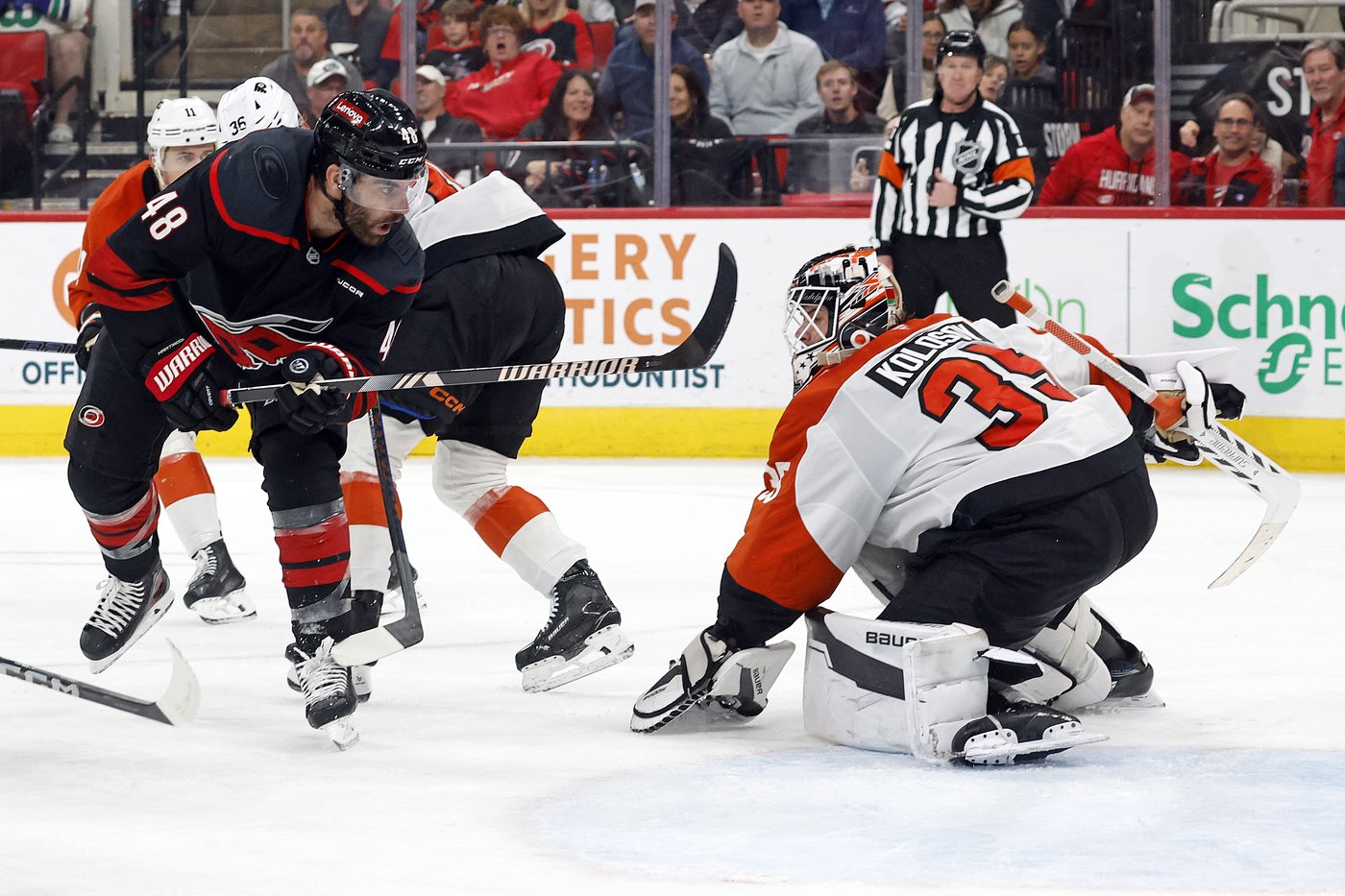 Necas scores go-ahead goal with 29 seconds left, Hurricanes beat Flyers 6-4 | iNFOnews.ca Necas scores go-ahead goal with 29 seconds left, Hurricanes beat Flyers 6-4 | iNFOnews.ca