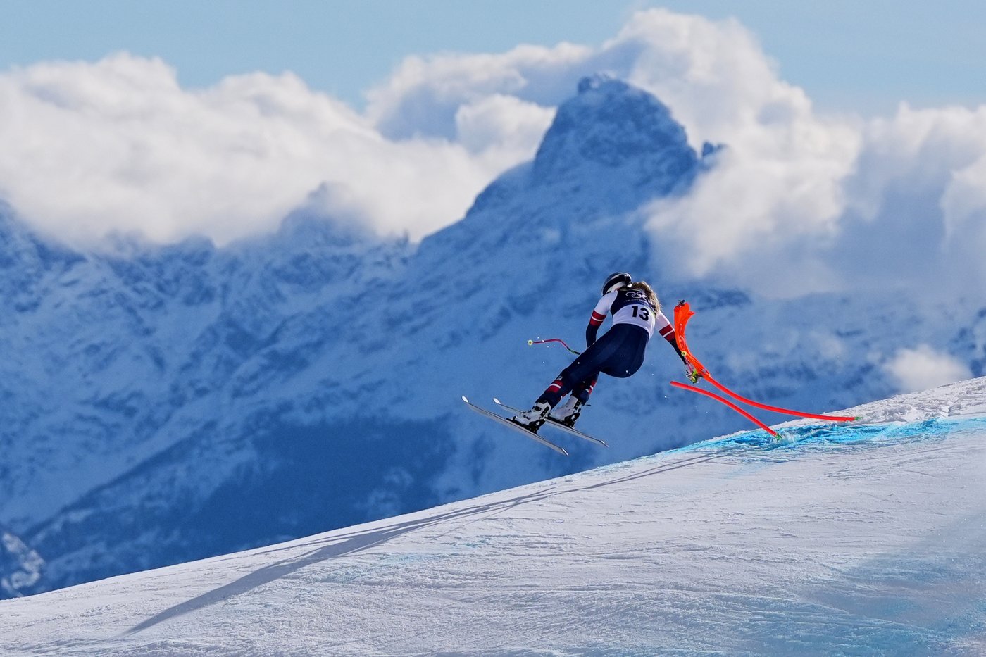 Lindsey Vonn tells the AP she is not yet in position emotionally to decide if she will race again | iNFOnews.ca
