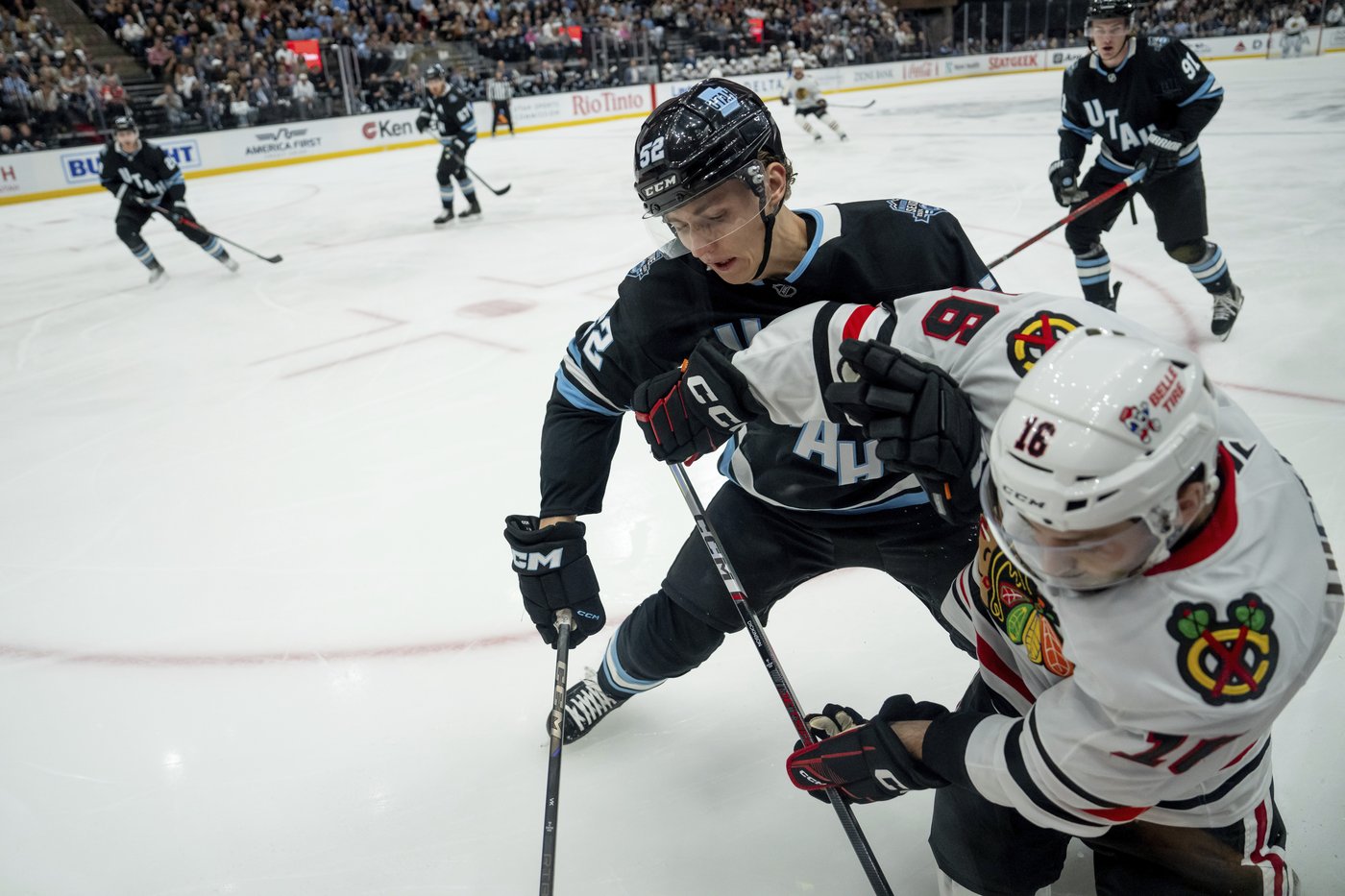 Dylan Guenther scores twice, leads Utah to 5-2 win over Chicago | iNFOnews.ca Dylan Guenther scores twice, leads Utah to 5-2 win over Chicago | iNFOnews.ca