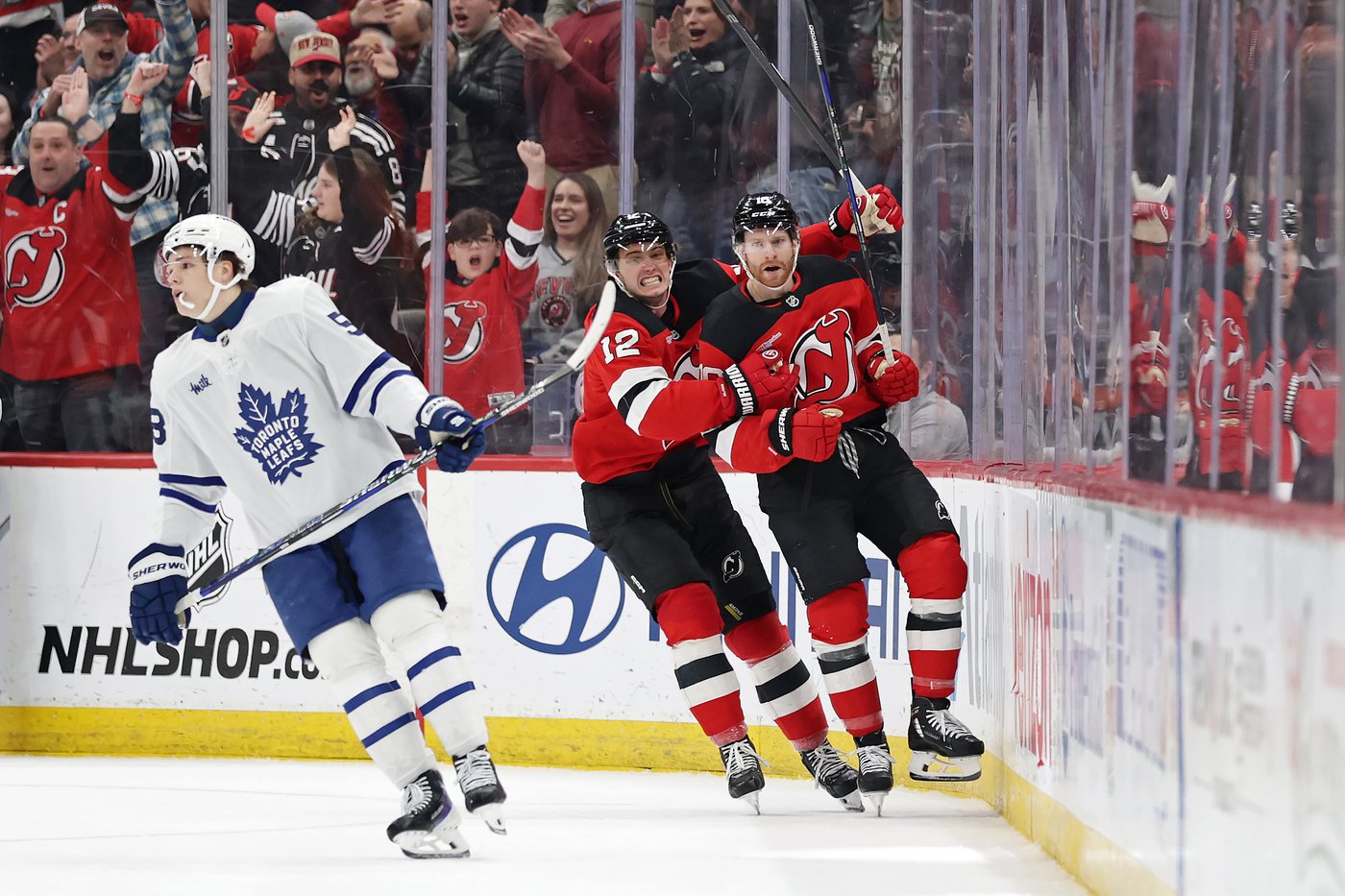 Cotter and Bratt score in shootout after Brown forces OT in Devils' 4-3 win over Maple Leafs | iNFOnews.ca Cotter and Bratt score in shootout after Brown forces OT in Devils' 4-3 win over Maple Leafs | iNFOnews.ca