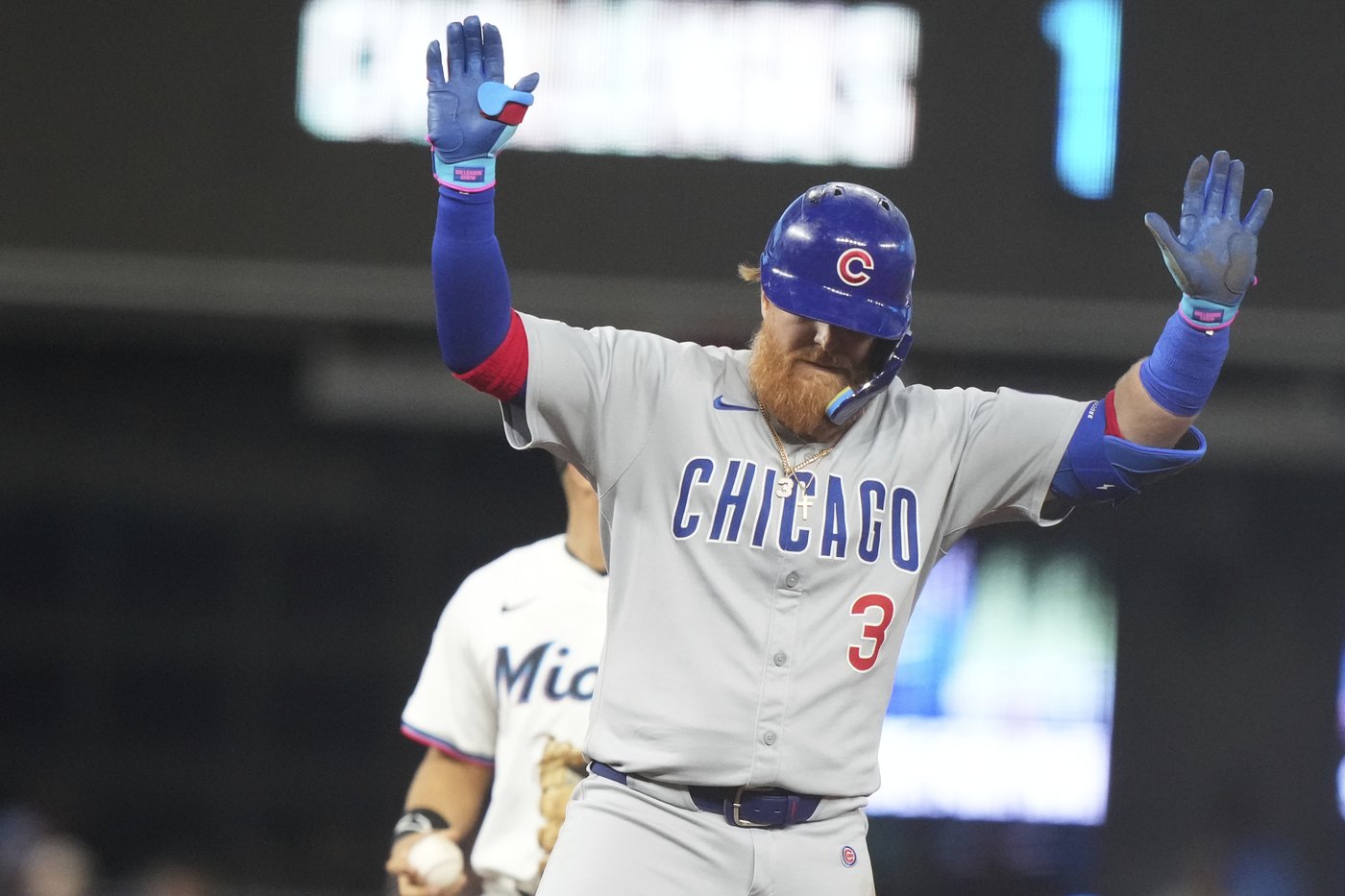 Suzuki hits 2-run HR to cap 8-run sixth inning as Cubs beat Marlins 14-1 | iNFOnews.ca