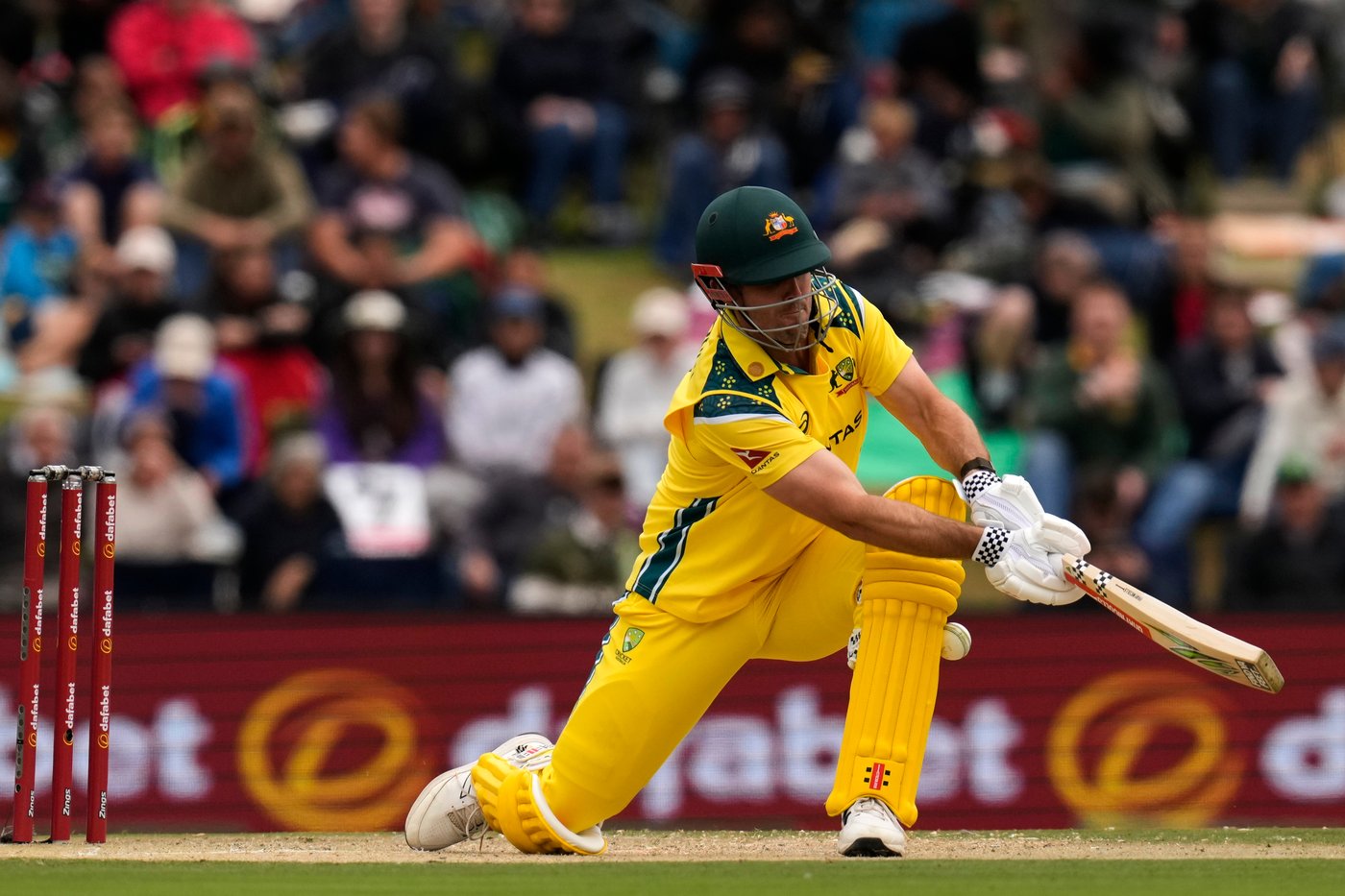 Australia denies South Africa clean sweep by winning rain-affected third ODI | iNFOnews.ca