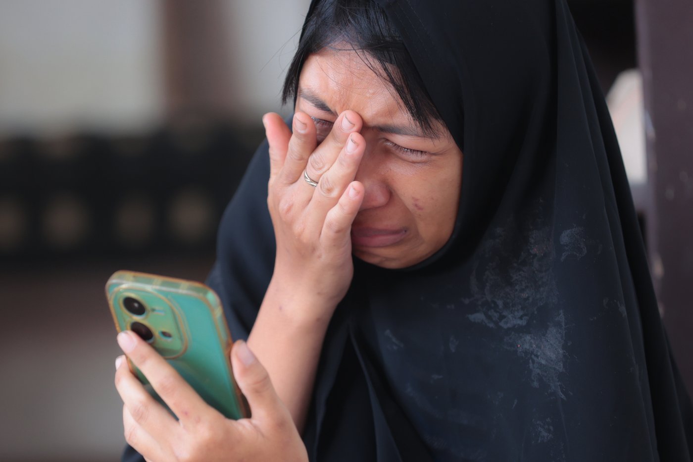Photos from the collapse of an Islamic school building in Indonesia | iNFOnews.ca