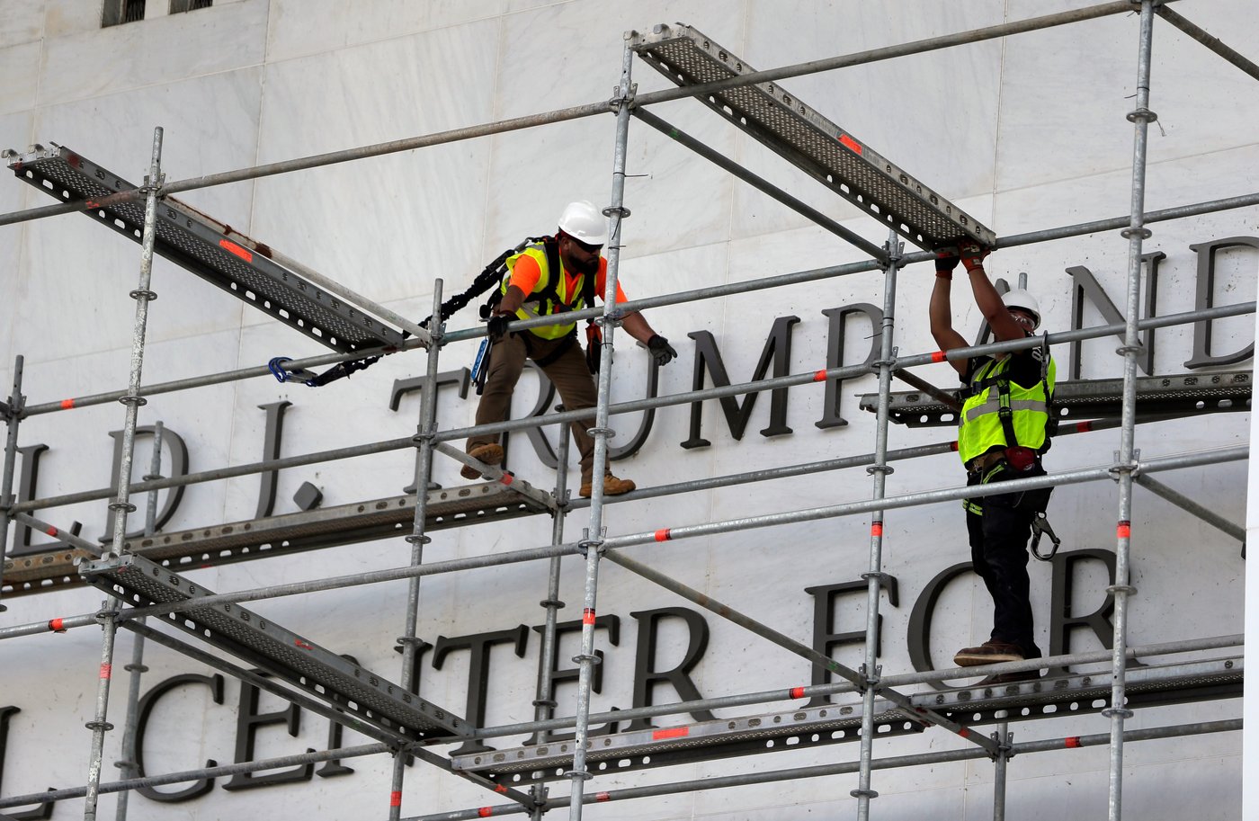 Trump's name poised to be removed from Kennedy Center after court denies last-minute move to keep it | iNFOnews.ca Trump's name poised to be removed from Kennedy Center after court denies last-minute move to keep it | iNFOnews.ca