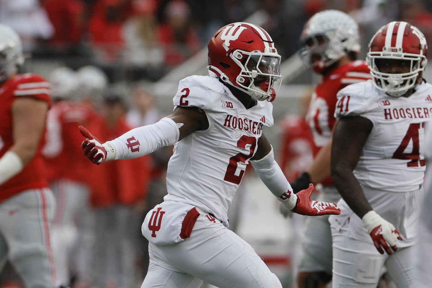 No. 2 Ohio State takes control in the 2nd half and runs over No. 5 Indiana 38-15 | iNFOnews.ca