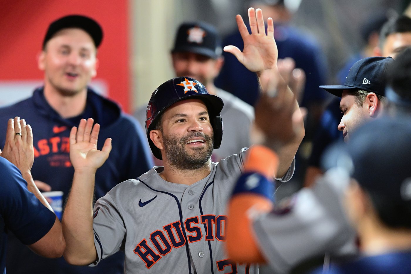 Astros beat Angels 7-4 for a 3-game sweep | iNFOnews.ca
