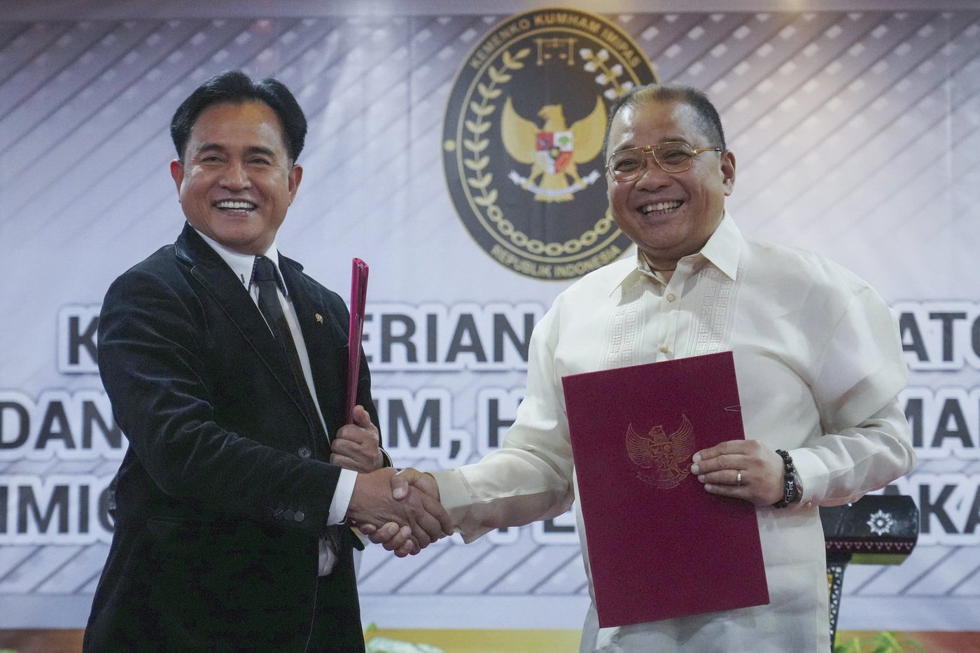 Indonesia agrees to repatriate Filipino woman who spent years on death row over drug trafficking | iNFOnews.ca