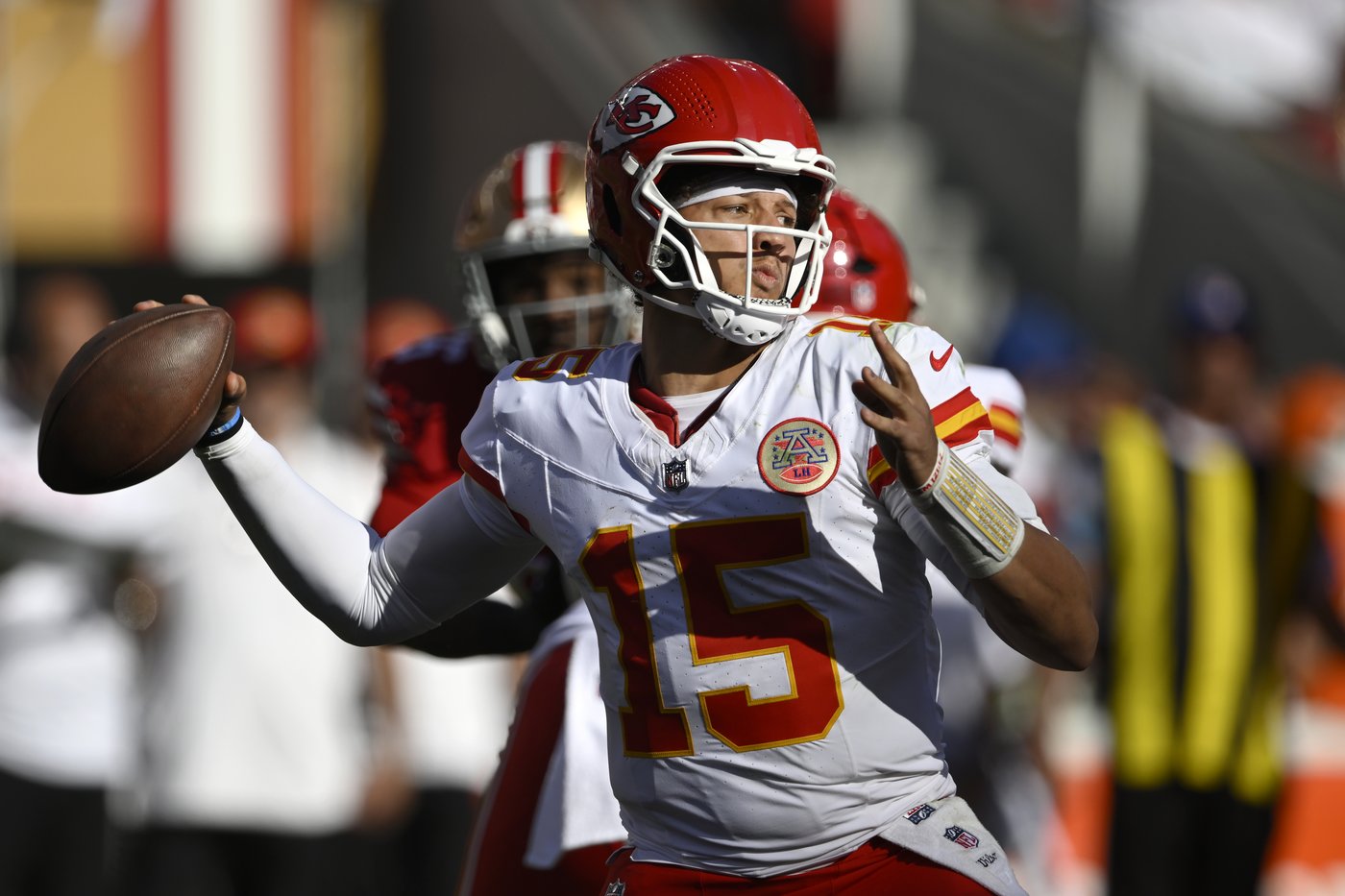 On Football: Crafty Chiefs keep winning despite Mahomes' struggles and others' injuries | iNFOnews.ca