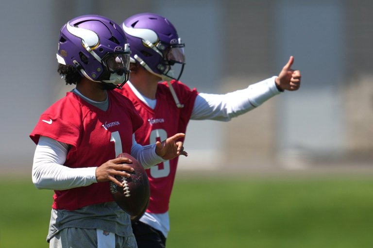 Vikings' McCarthy aims 'upward' as Murray's arrival creates another QB competition, friendly or not | iNFOnews.ca