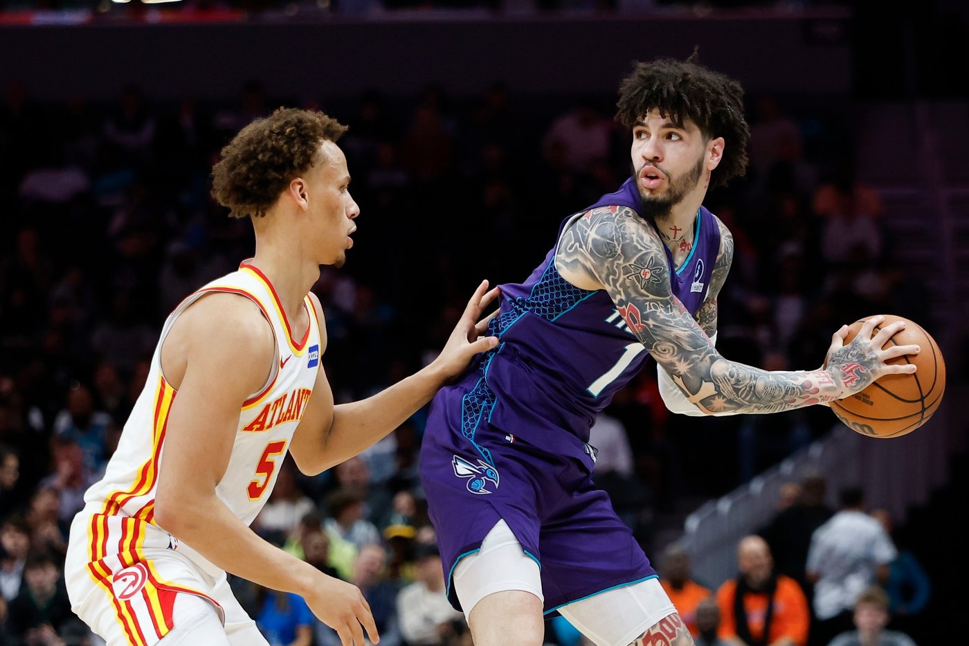 Brandon Miller scores 31 points, Hornets hold on to beat Hawks 110-107 | iNFOnews.ca Brandon Miller scores 31 points, Hornets hold on to beat Hawks 110-107 | iNFOnews.ca
