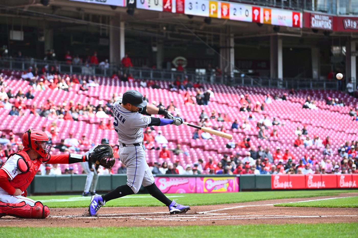 Nathaniel Lowe homers again, Reds beat Rockies 6-4 | iNFOnews.ca Nathaniel Lowe homers again, Reds beat Rockies 6-4 | iNFOnews.ca