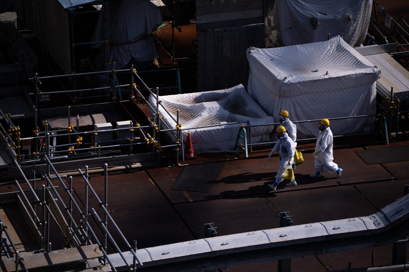 An innkeeper in Fukushima measures radiation to revive her hometown, in photos | iNFOnews.ca