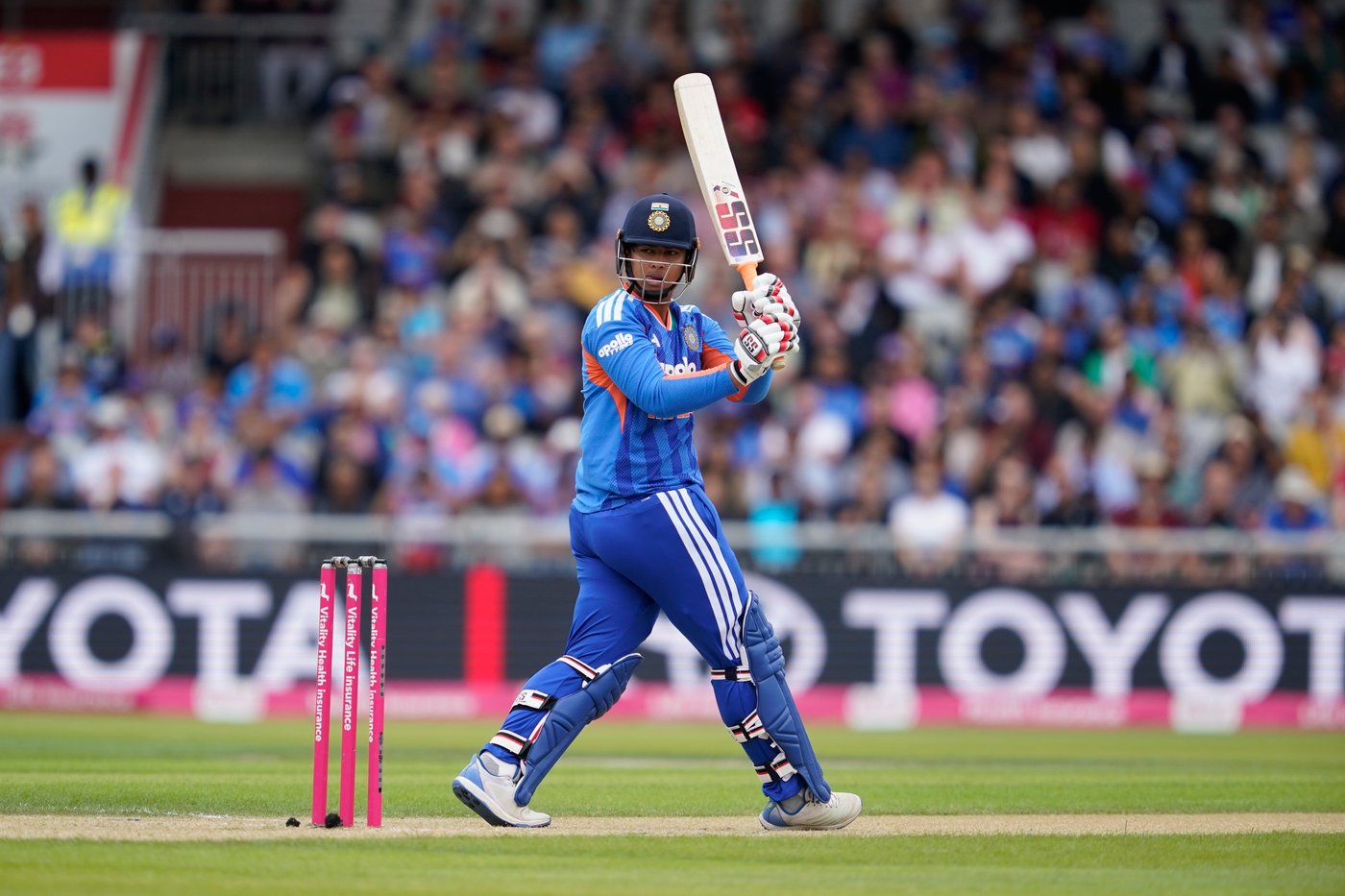 England beats India in 2nd T20 despite debut by 15-year-old Sooryavanshi | iNFOnews.ca England beats India in 2nd T20 despite debut by 15-year-old Sooryavanshi | iNFOnews.ca